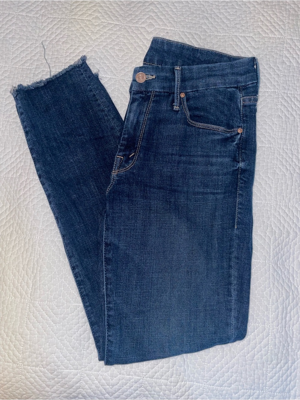 MOTHER Indigo Skinny Jeans with Frayed Hem